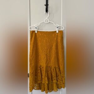 NWT ECI New York Mustard Lace High-Low Skirt 6